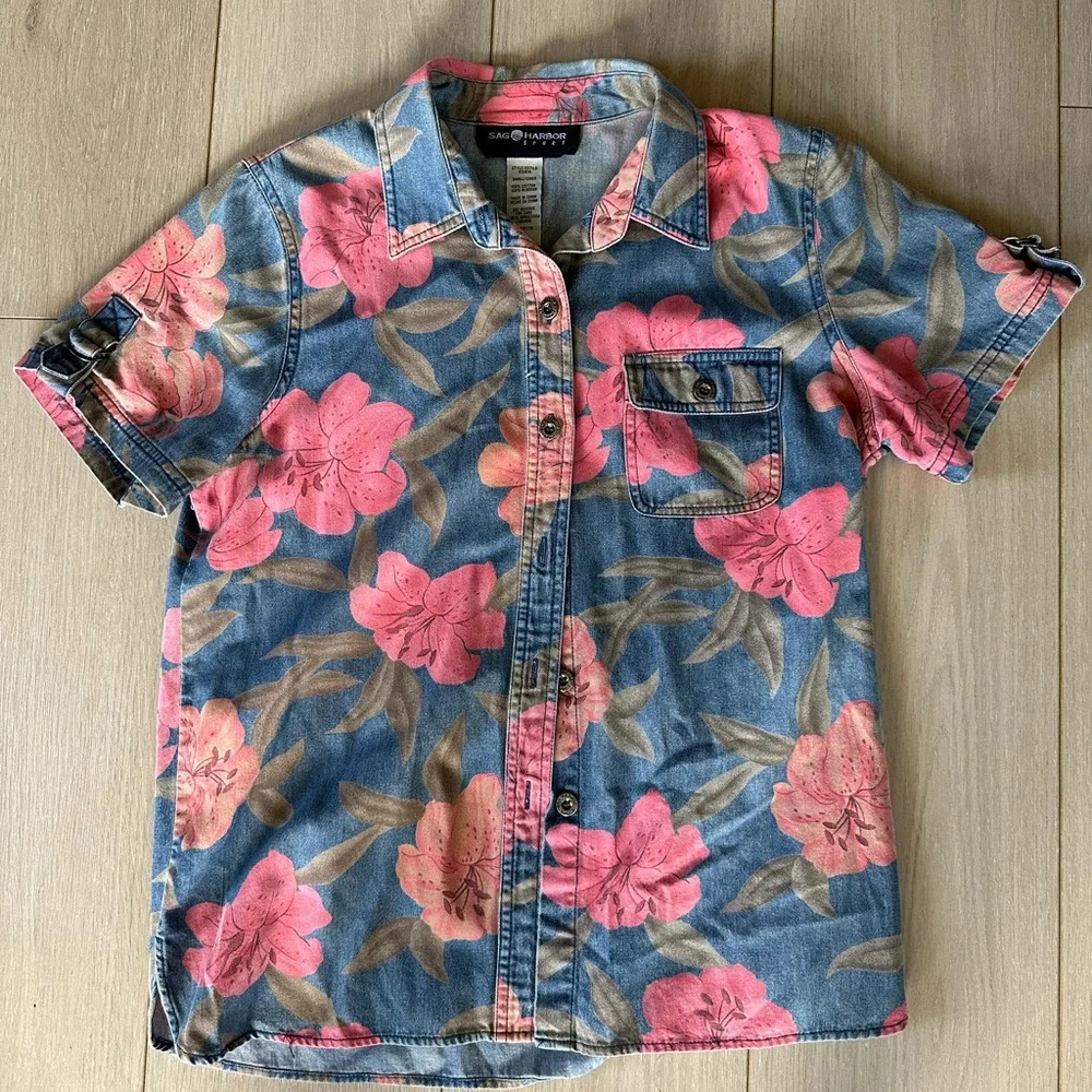 Vintage ‘90s Pink Floral Short‎ Sleeve Button-up Shirt
